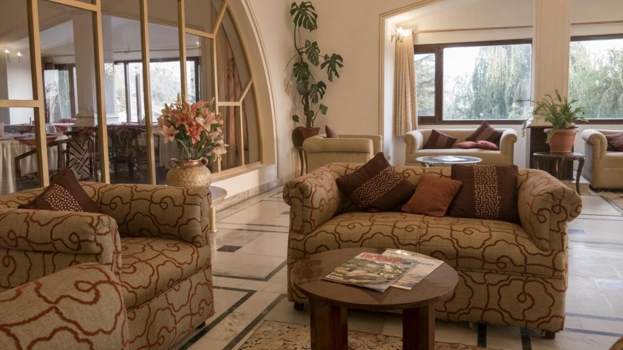 Royal Jardin Whistling Pines Resort Shimla Exterior photo